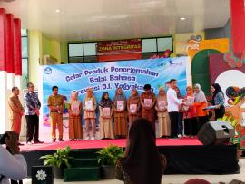 TBM GUBUK PINTAR 3 DI ACARA GELAR PRODUK PENERJEMAHAN BALAI BAHASA DIY